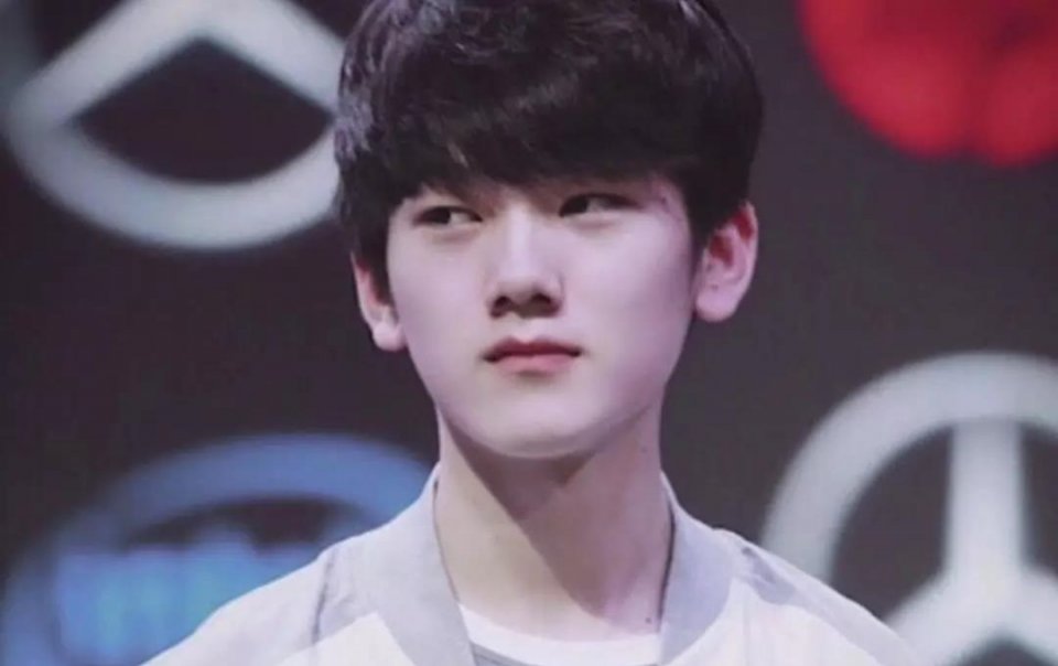 Donk 连续第五次赢得 FACEIT 排名赛季 — 创下记录 elo 得分